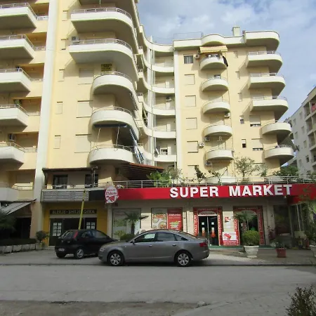 Elizabeta * Vlorë