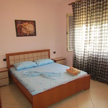 Elizabeta * Vlore